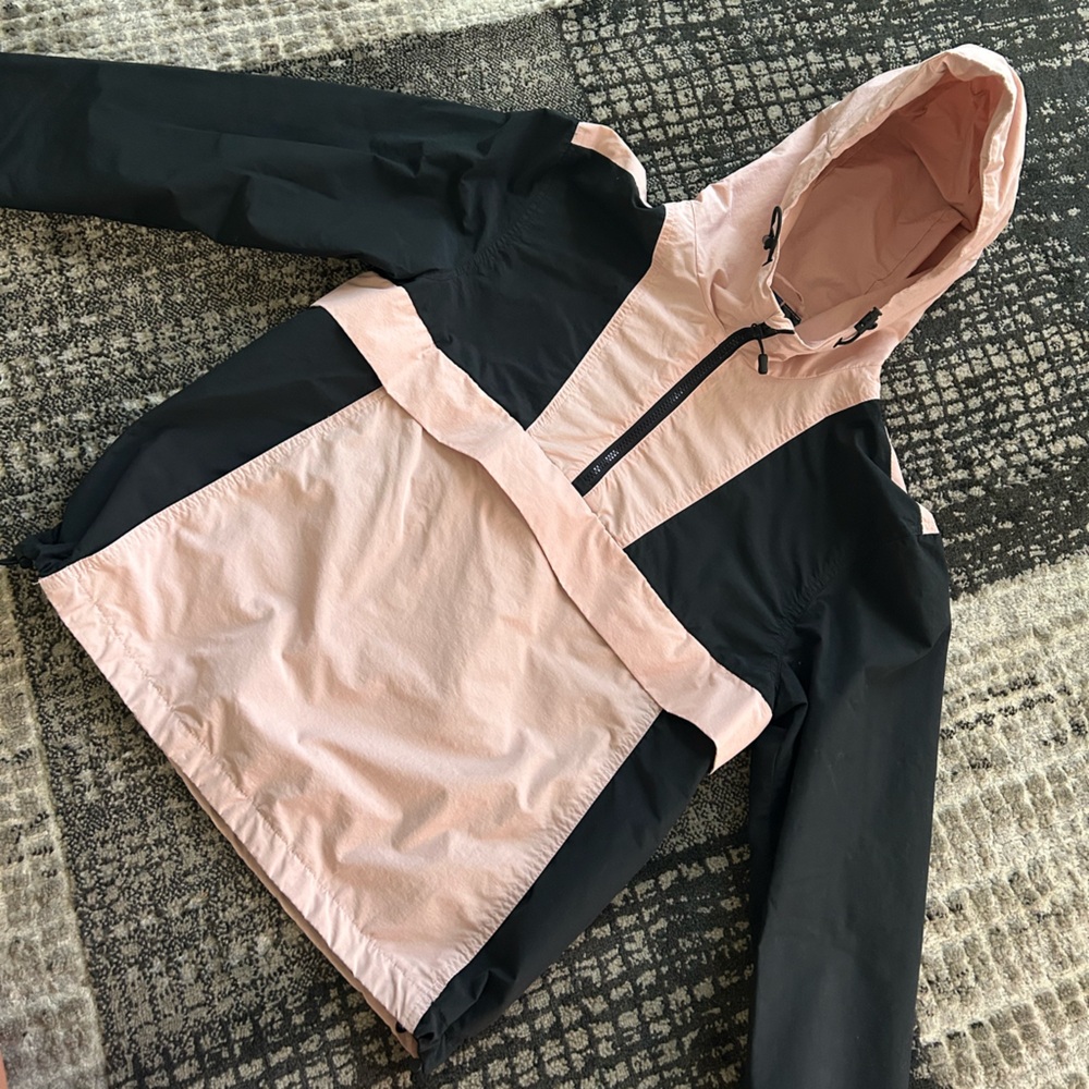 Divided Two-Tone Hooded Jacket in Pink and Black